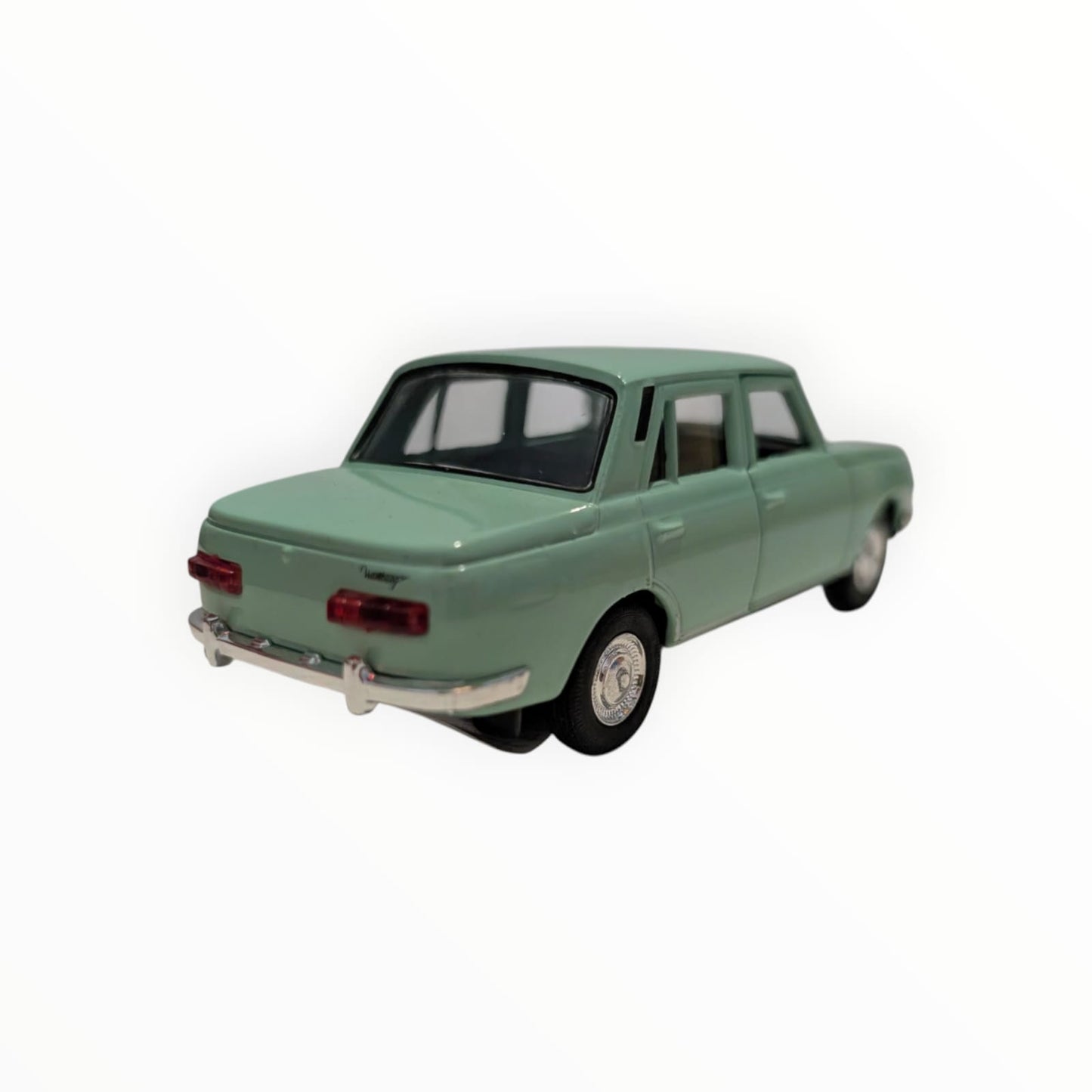 Welly Wartburg 353 – mintgrün | 1:43 | Rückzugmotor | Neuware