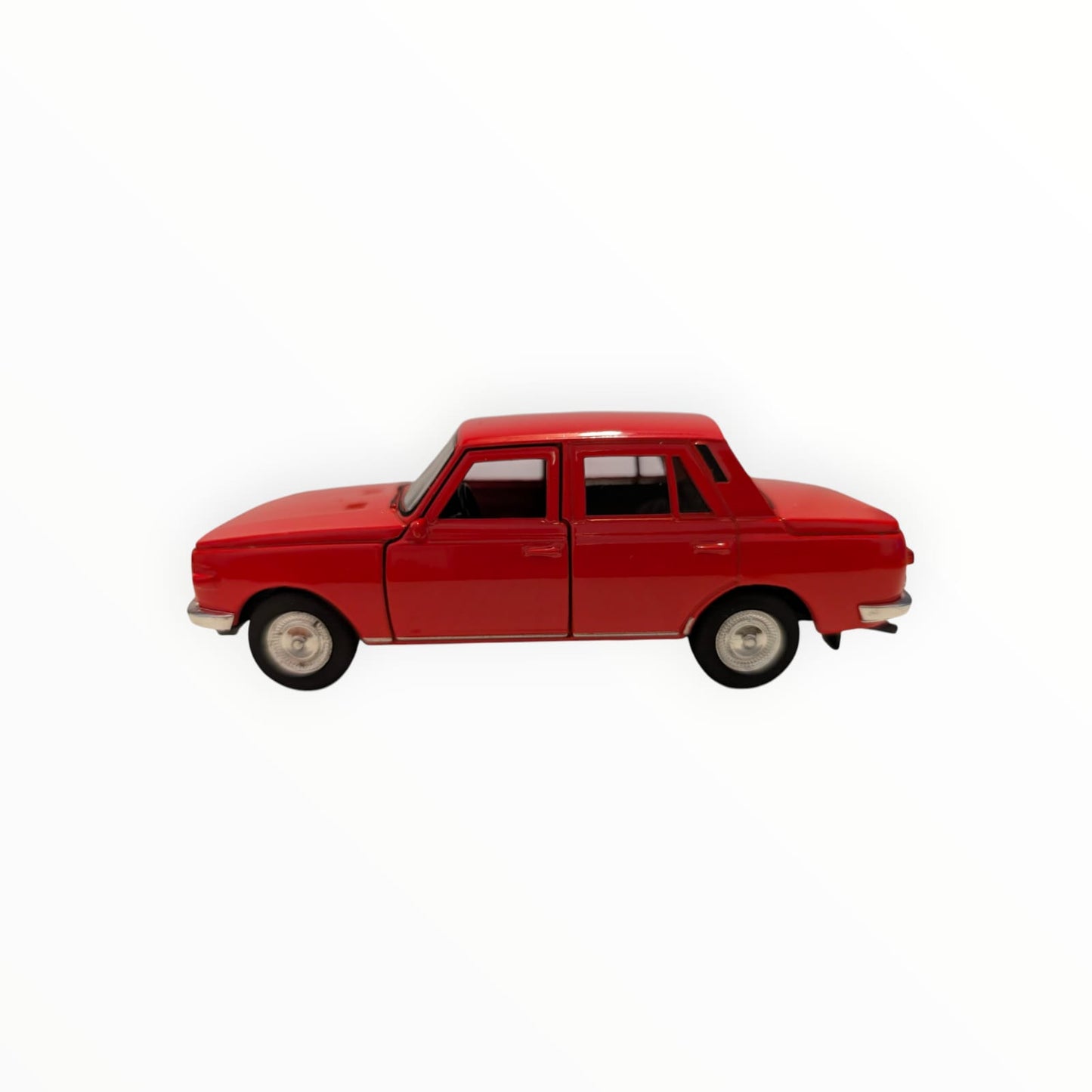 Welly Wartburg 353 – rot | 1:43 | Rückzugmotor | Neuware