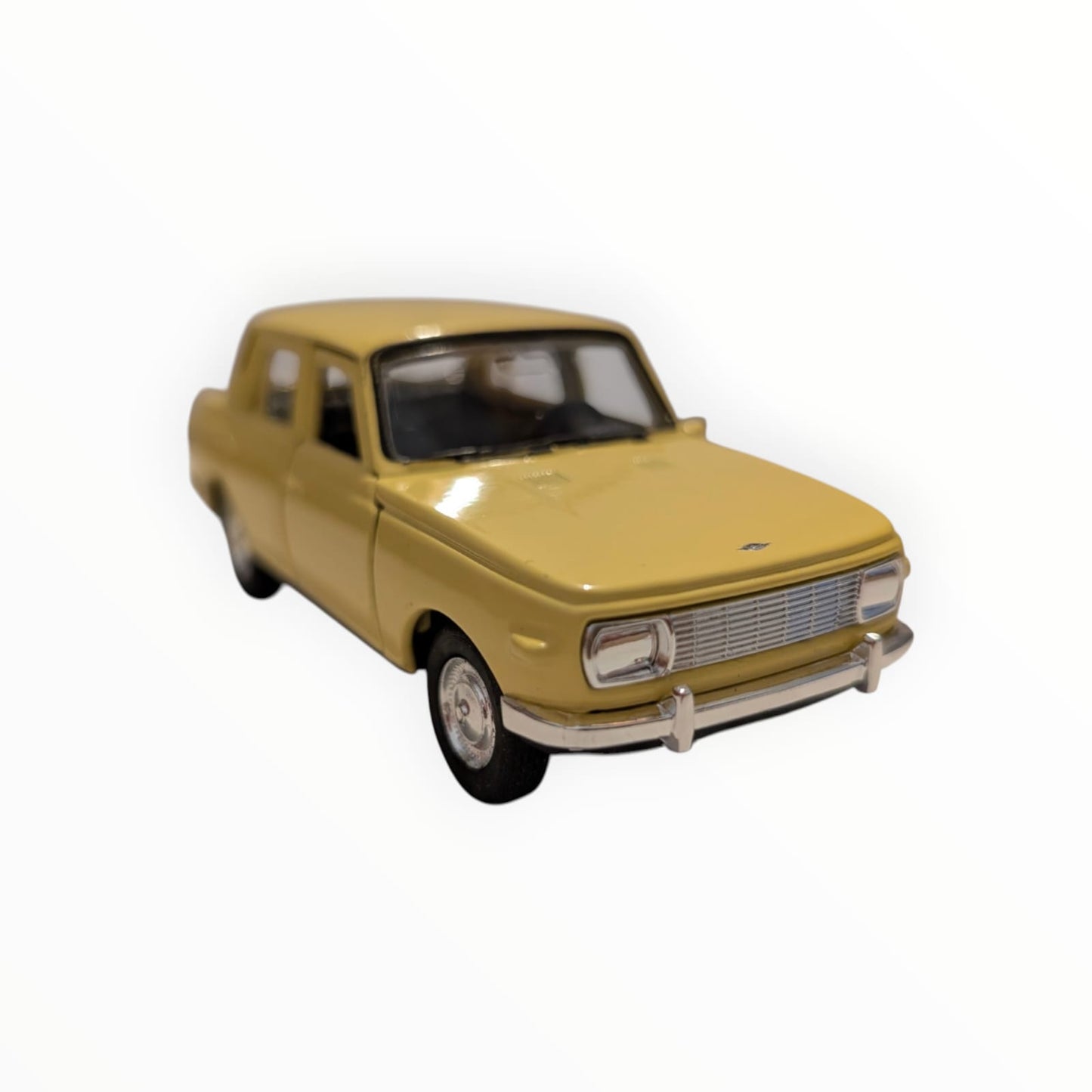 Welly Wartburg 353 – gelb | 1:43 | Rückzugmotor | Neuware