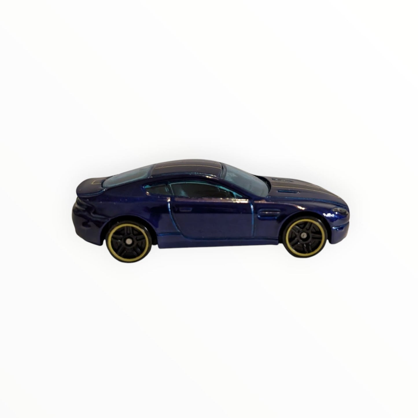 Hot Wheels Aston Martin One-77 – blau metallic – lose – ca. 1:64