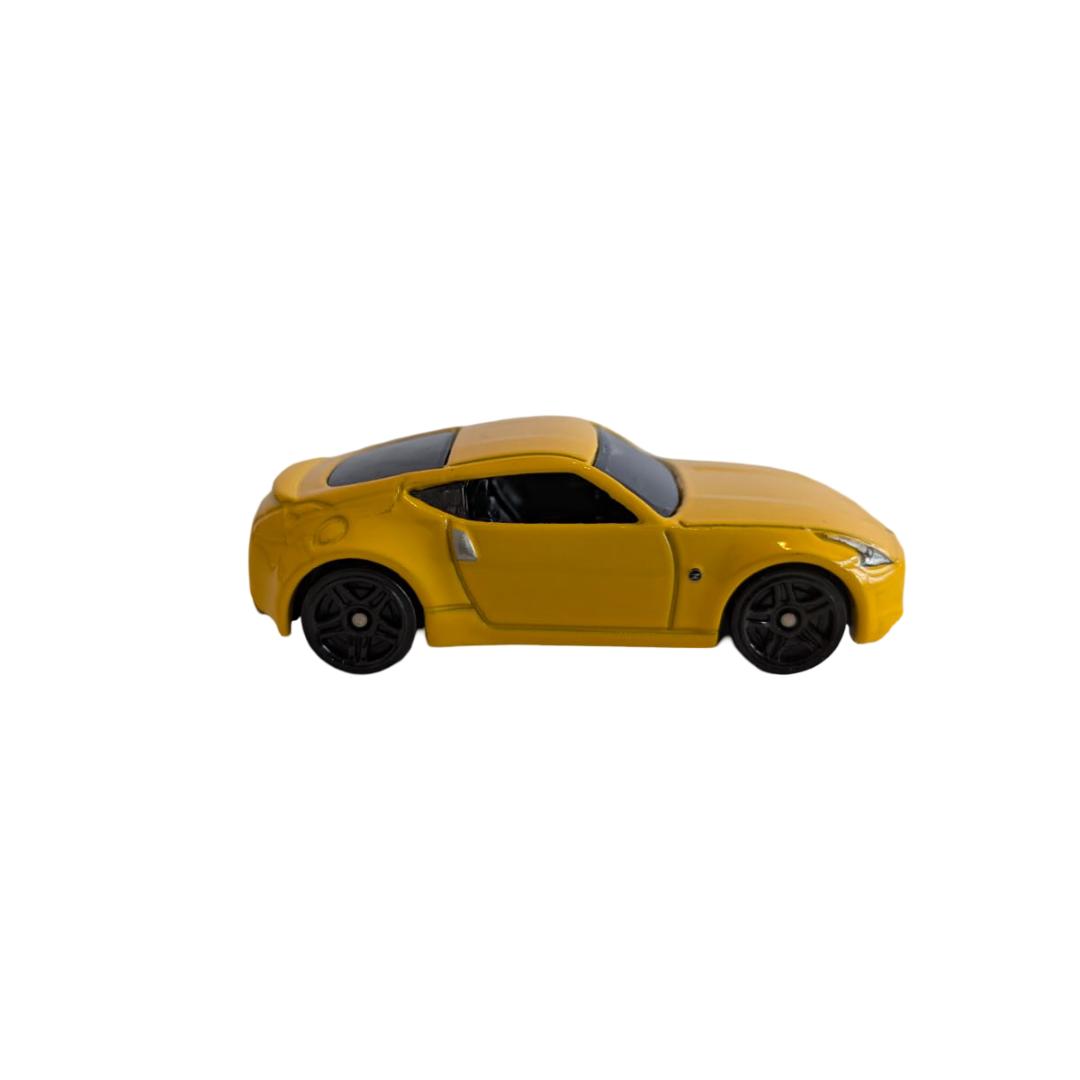 Hot Wheels Nissan 370Z Gelb – 1:64 Modellauto lose / gebraucht