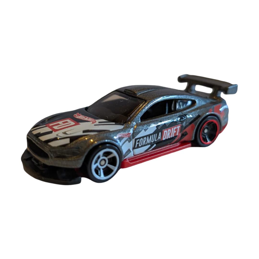 Hot Wheels 3er-Set Dodge Challenger & Ford Mustang – lose Modellautos ca. 1:64
