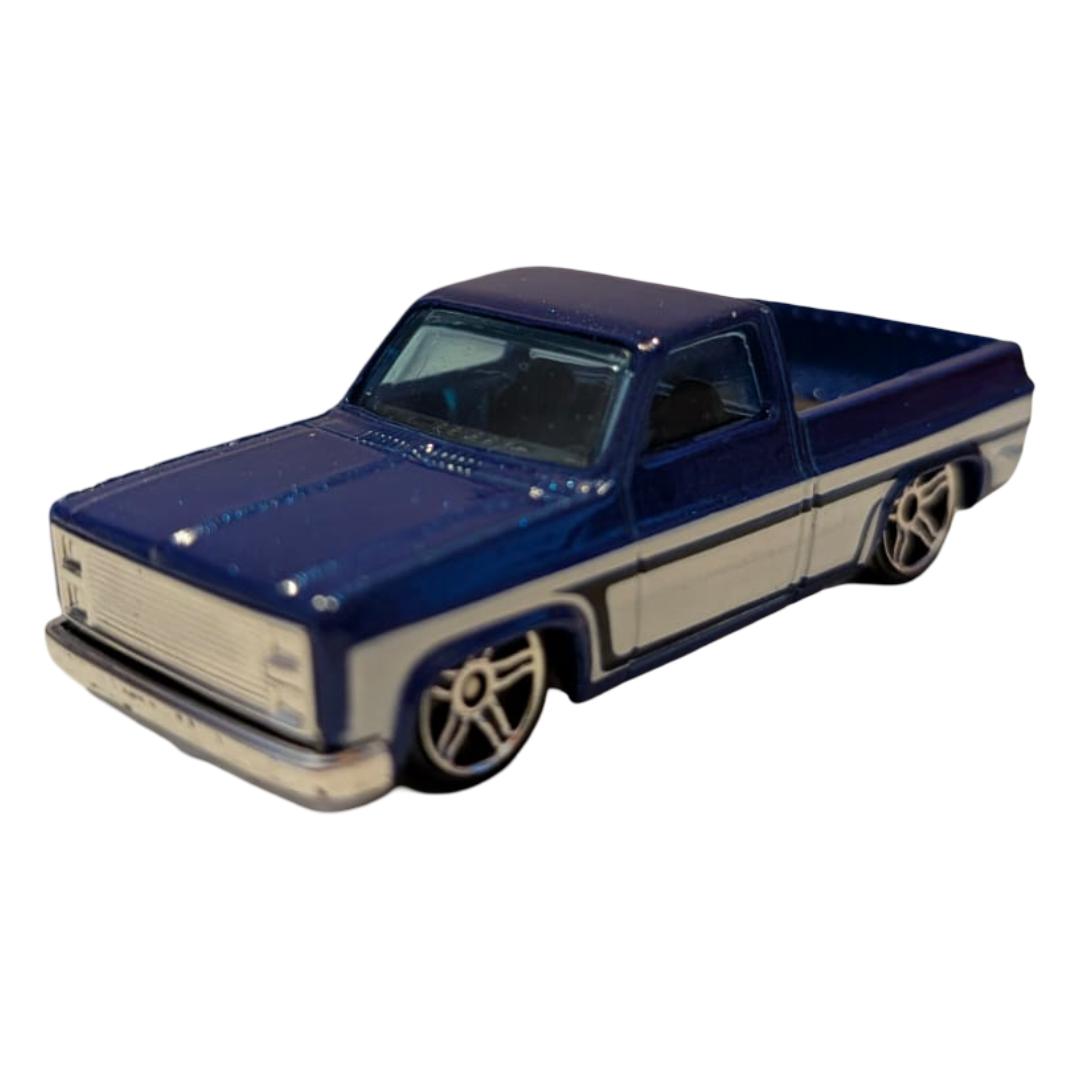Hot Wheels ’83 Chevy Silverado 3er-Set – Custom Lowrider Pickups in Blau – lose