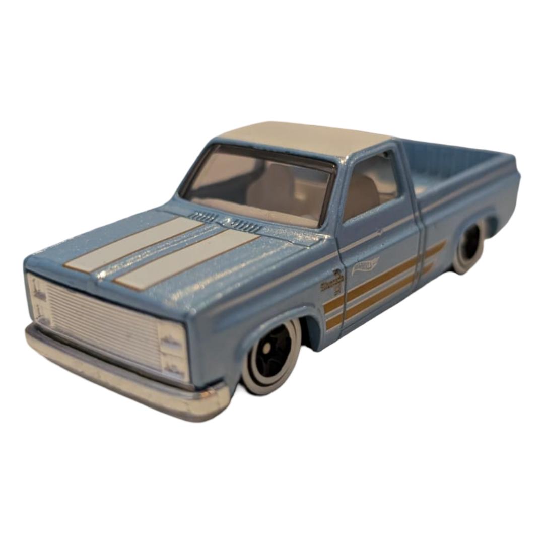 Hot Wheels ’83 Chevy Silverado 3er-Set – Custom Lowrider Pickups in Blau – lose