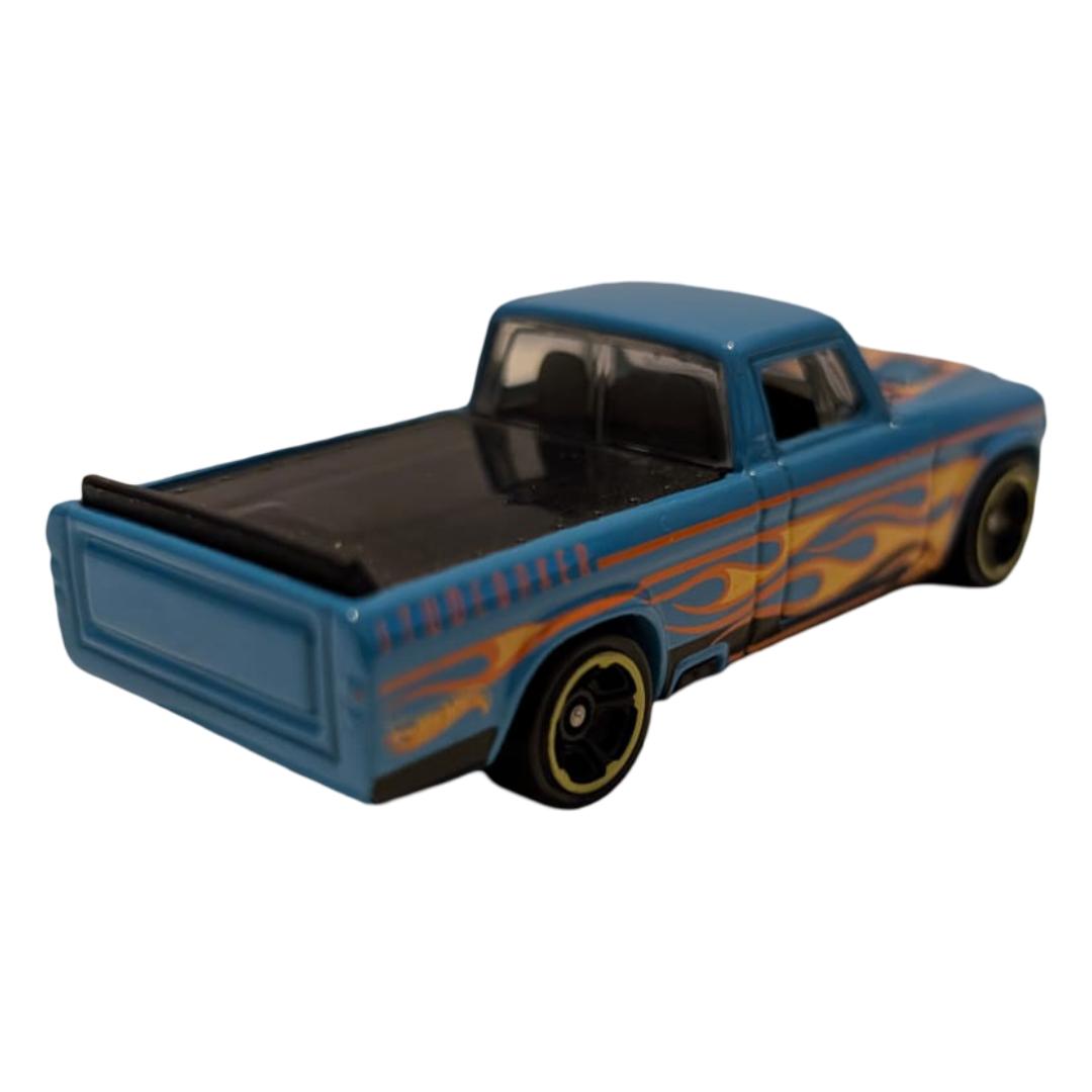 Hot Wheels Custom-Pickup 3er-Set – El Camino, Custom Pickup & La Troca im Flames-Design – lose