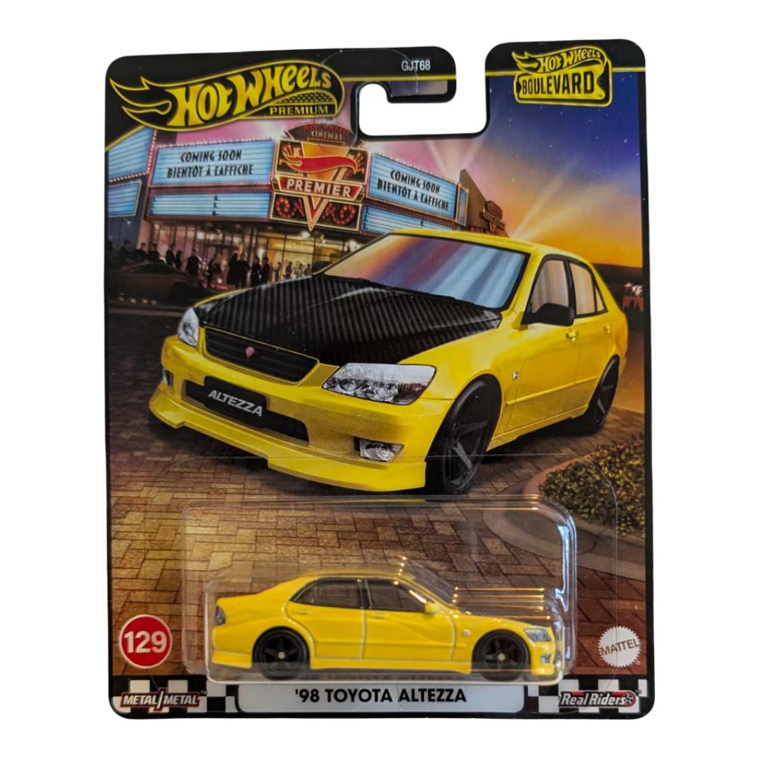 Hot Wheels Premium Boulevard #129 ’98 Toyota Altezza Gelb Real Riders 1:64 OVP