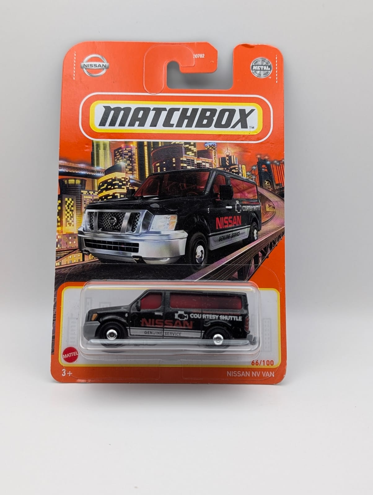 Matchbox 2014 Nissan NV Van Courtesy Shuttle Nr. 66 Schwarz 2021 Neu OVP